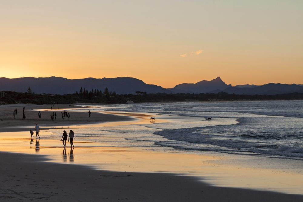 Sea Breeze on Main Beach Byron Bay Buitenkant foto