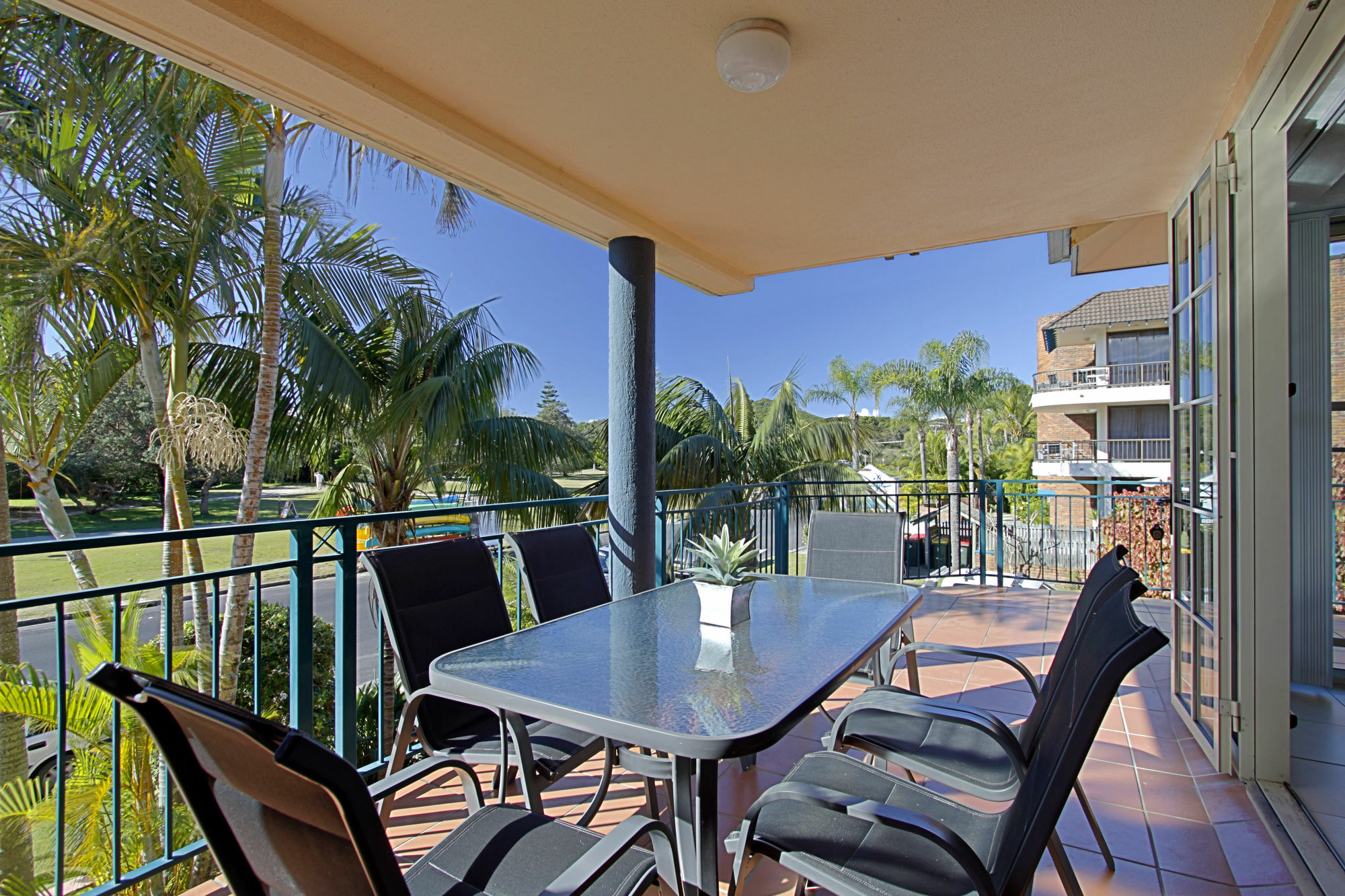 Sea Breeze on Main Beach Byron Bay Buitenkant foto